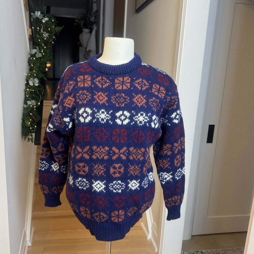 Vintage Eaton Attitude 100% Pure Virgin Wool Fair Isle Sweater Navy Multi Size L - Picture 2 of 5